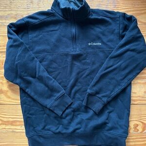 Columbia Men's Black crew neck